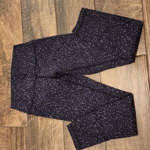 Lululemon ankle thicker Wunder Under 6